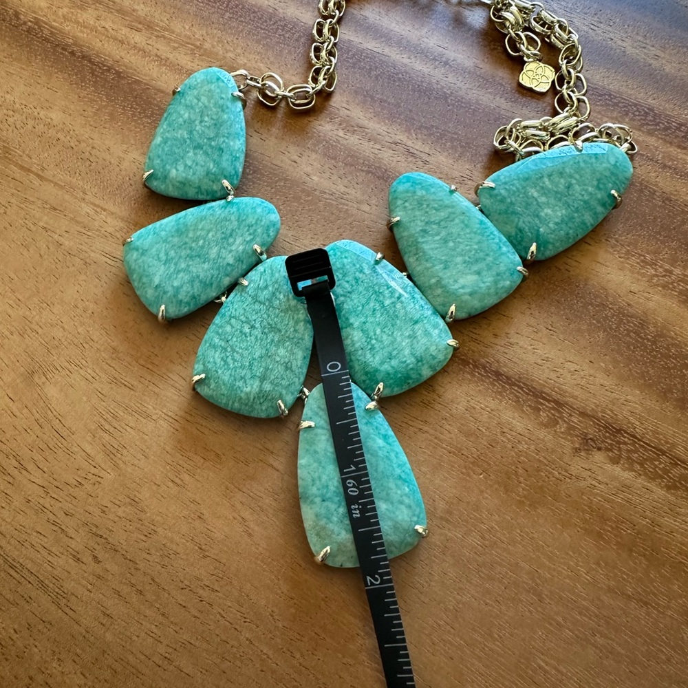 Kendra Scott Harlow Statement Necklace in Amazonite - Picture 6 of 9